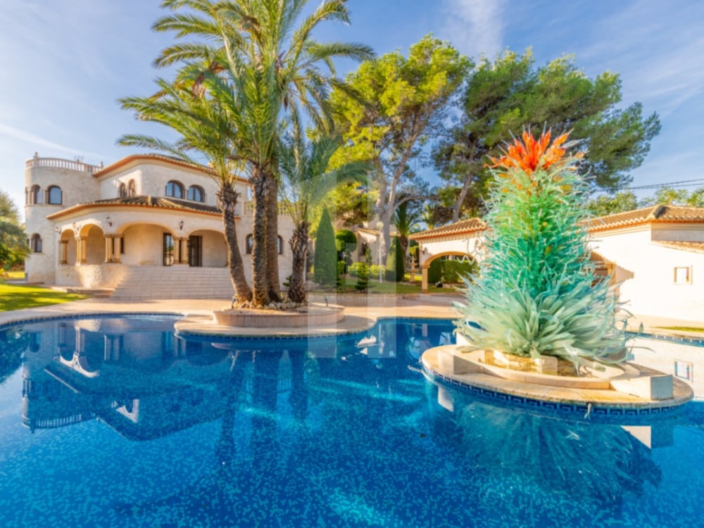 Villa for sale in Javea