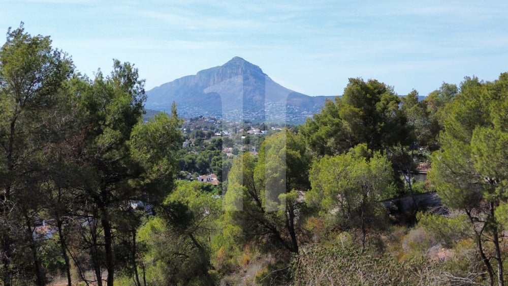 Pack of Two Plots for Sale with License and Project in Jávea with Spectacular Views