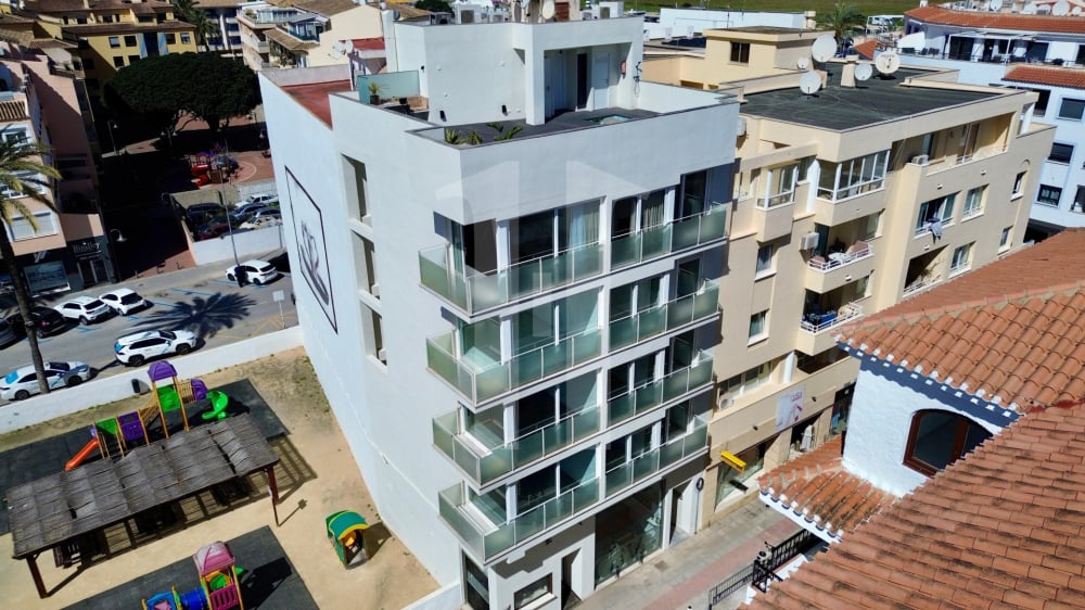 Edificio en venta en el centro de Moraira.