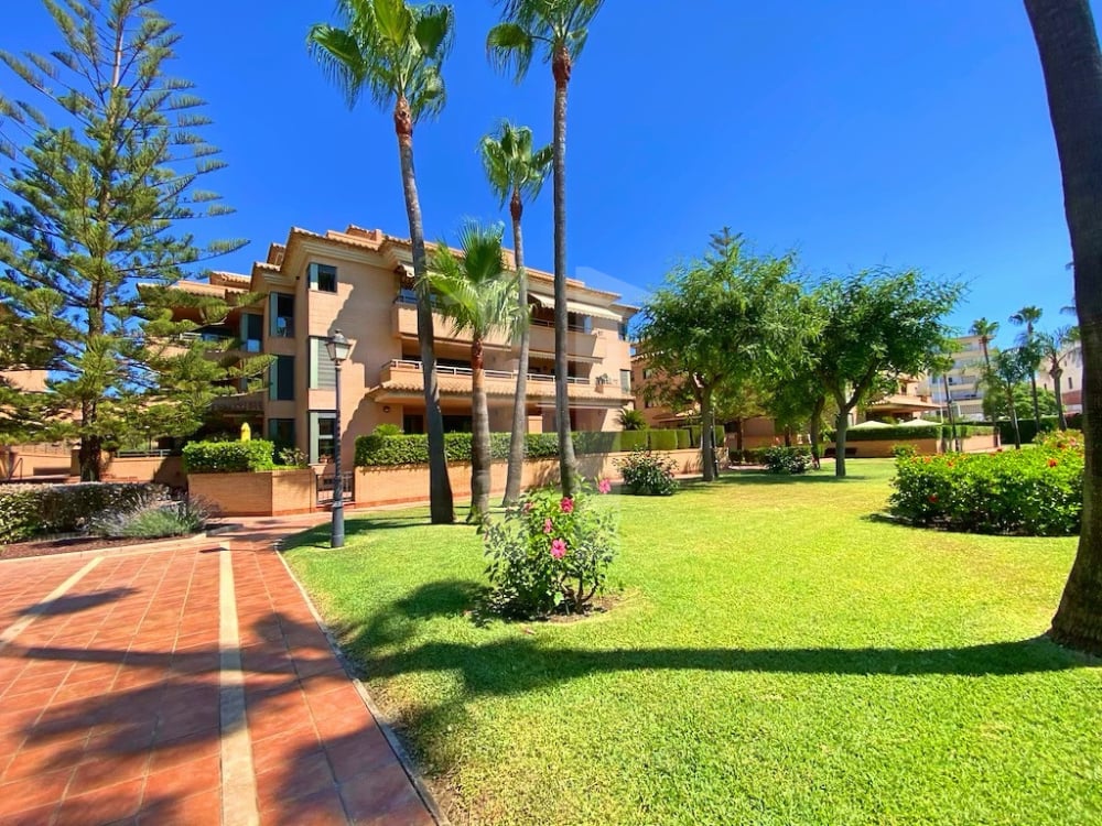 Appartement for short term rent in Avda. Augusta, Jávea