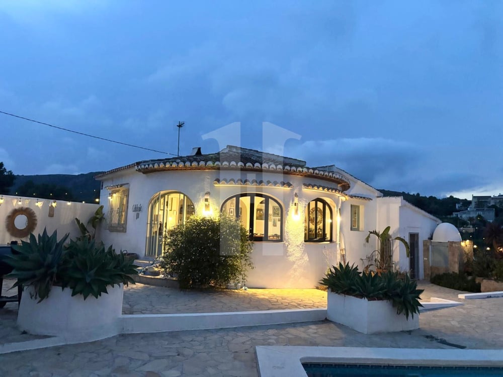 Mediterranean Finca Full of Peace and Character in Benitachell