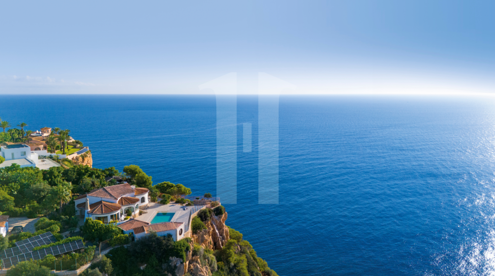 Point East- Privé Oase aan de Eerste Lijn van Zee aan de Costa Blanca