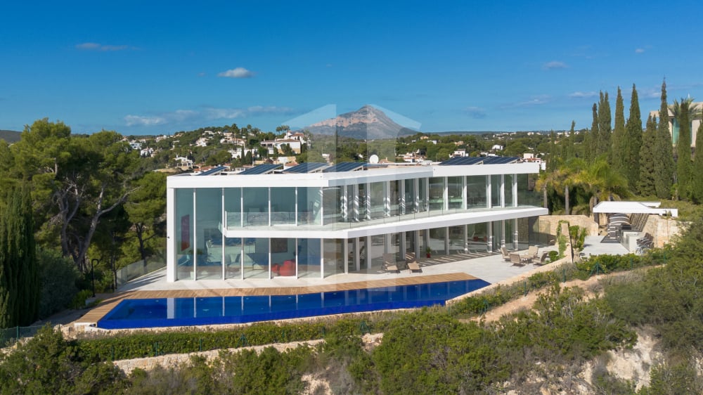 Villa Ambolo – Obra Maestra de Lujo con Vistas al Mediterráneo