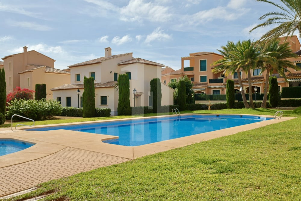 Calidad de Vida en el Corazón del Puerto de Jávea