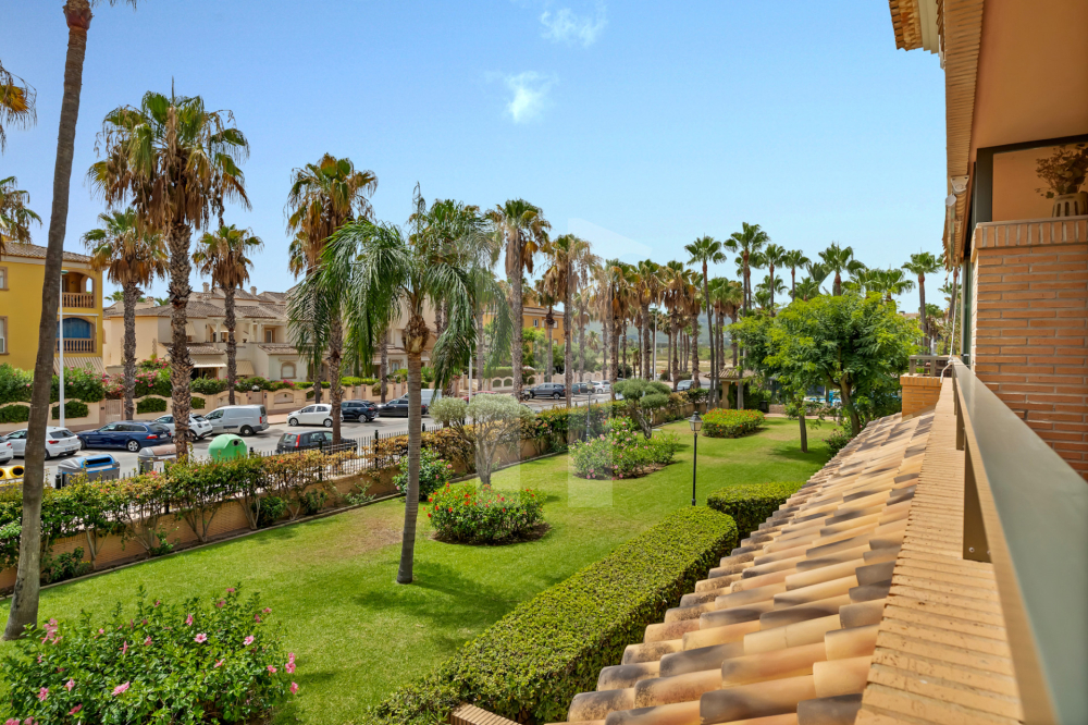 Appartement à louer à Jávea, orienté sud